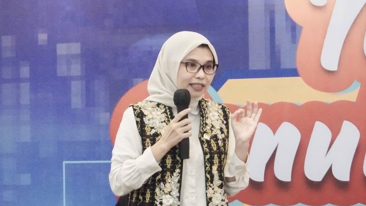 Ketua F-PKB MPR RI Neng Eem Marhamah Zulfa Hiz menekankan bahwa pemberdayaan perempuan menjadi strategi krusial untuk mengakhiri kekerasan terhadap perempuan dan anak di Indonesia. Simak langkah-langkah strategisnya.