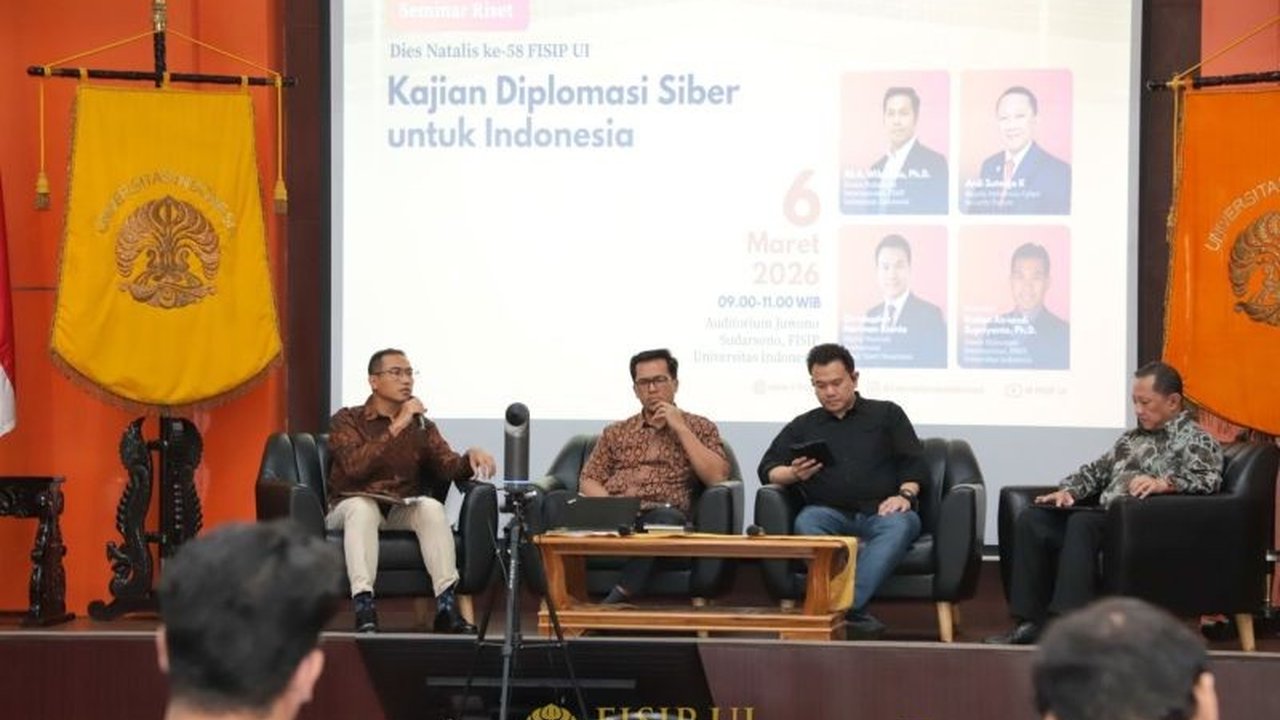 Riset UI oleh Ali Abdullah Wibisono mengungkap ruang siber kini menjadi medan rivalitas geopolitik global yang strategis. Ini krusial bagi keamanan nasional dan ekonomi digital Indonesia.