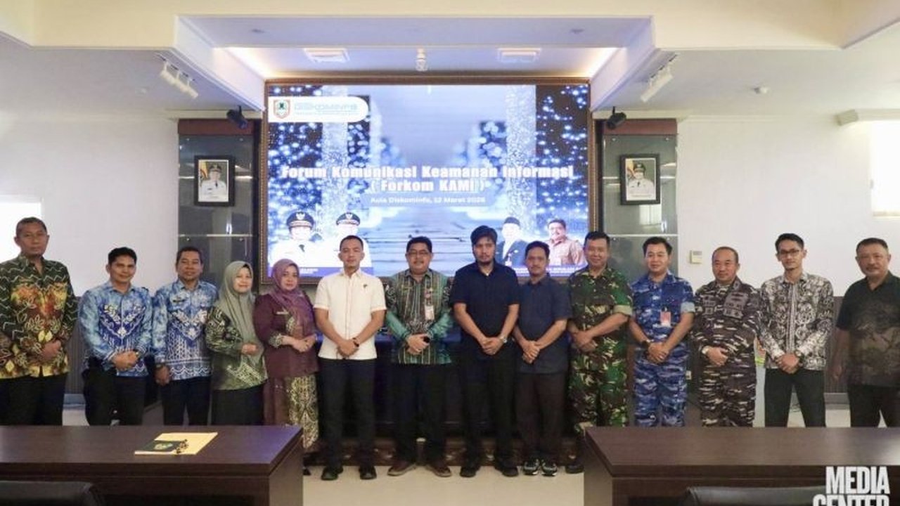 Dinas Komunikasi dan Informatika Provinsi Kalimantan Selatan (Diskominfo Kalsel) telah menangani puluhan ribu serangan siber yang menargetkan jaringan pemerintah daerah, menekankan pentingnya penguatan infrastruktur digital untuk menjaga layanan publik.