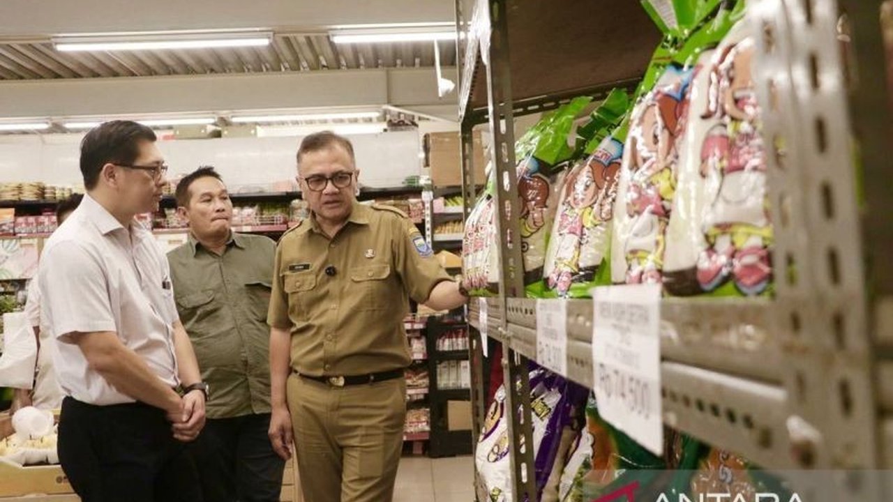 Pemerintah Kota Bandung menjamin produk parsel Lebaran aman dikonsumsi setelah melakukan monitoring bersama BPOM. Masyarakat diimbau tetap teliti saat membeli.