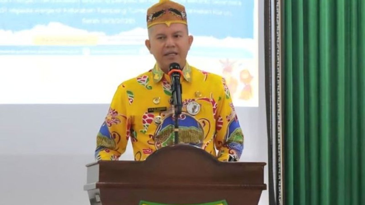 Pemerintah Kabupaten Gunung Mas (Gumas) telah mengalokasikan dana sebesar Rp31,8 miliar untuk pembayaran Tunjangan Hari Raya (THR) bagi ASN dan pejabat negara di tahun 2026, memastikan kebutuhan pegawai terpenuhi menjelang hari raya.