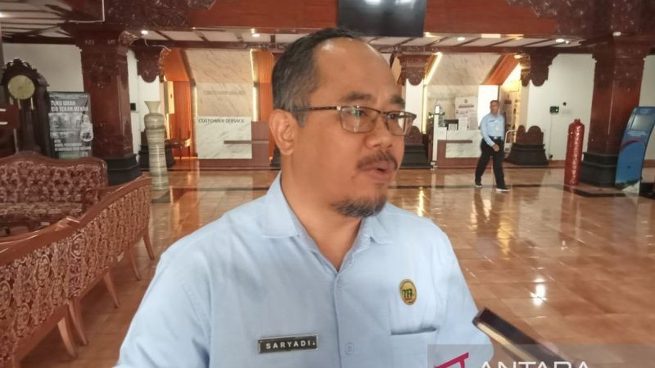 Dinas Pariwisata Bantul bersama Satlinmas Rescue Istimewa (SRI) DIY meningkatkan koordinasi dan personel untuk pengamanan pantai selama libur Lebaran 2026, fokus pada keselamatan wisatawan. Pengamanan Pantai Bantul Libur Lebaran ini jadi prioritas.