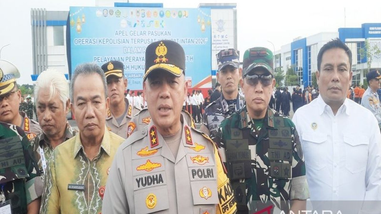 Jelang Lebaran 2026, Polda Kalsel siap amankan 3.740 titik strategis di seluruh wilayah dengan ribuan personel gabungan dalam Operasi Ketupat Intan. Simak detail pengamanan Lebaran Polda Kalsel yang berlangsung 13-25 Maret 2026.
