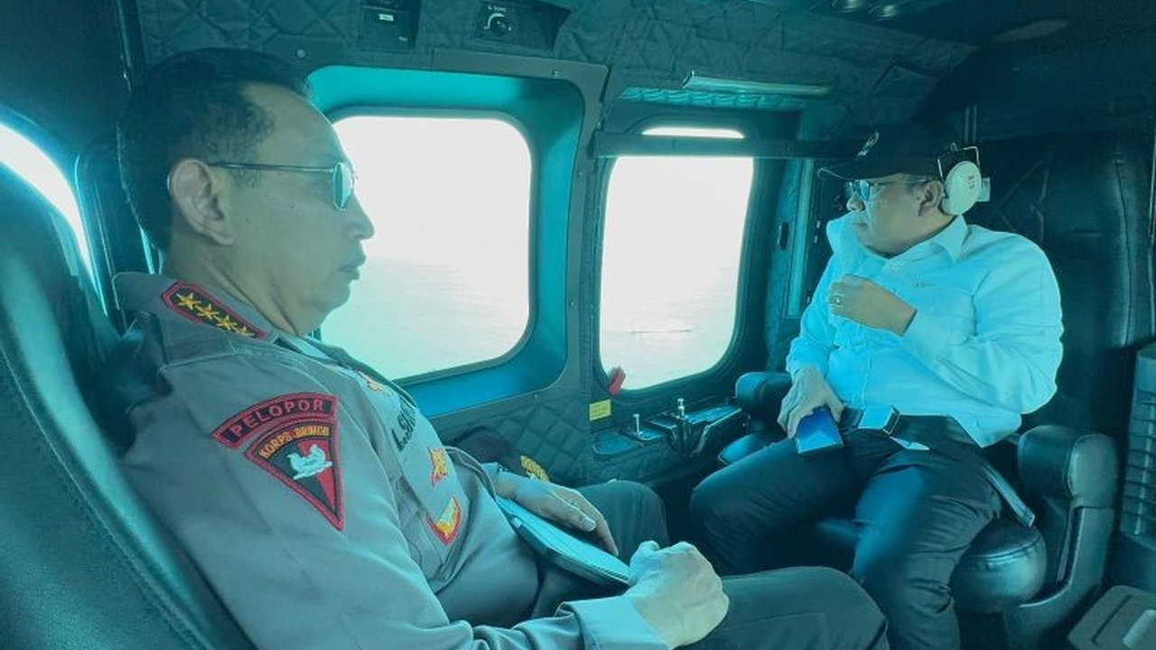 Kapolri Jenderal Pol. Listyo Sigit Prabowo bersama Menko PMK Pratikno dan Panglima TNI meninjau langsung kesiapan arus mudik Lebaran 2026 di Pelabuhan Merak, Banten, untuk memastikan kelancaran dan keamanan perjalanan masyarakat.