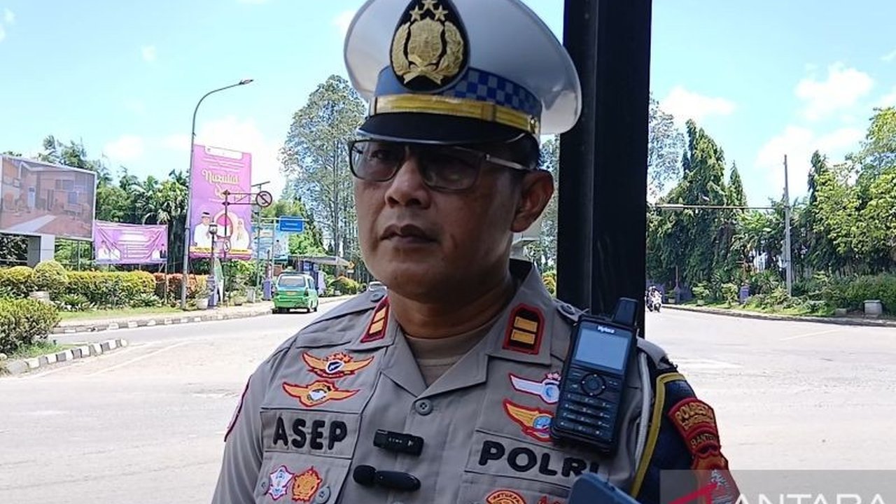 Polresta Tangerang memprediksi puncak arus mudik Lebaran 2026 di wilayahnya jatuh pada 18 Maret, dengan berbagai persiapan telah dilakukan untuk mengantisipasi kepadatan lalu lintas dan memastikan kelancaran perjalanan para pemudik.