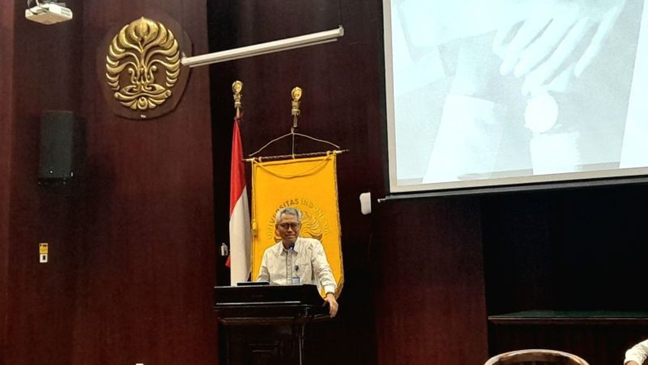 Kemdiktisaintek menegaskan peran krusial kolegium kedokteran independen dalam tata kelola profesi medis, mendukung putusan MK demi pendidikan kedokteran berkualitas dan pemerataan distribusi dokter spesialis.