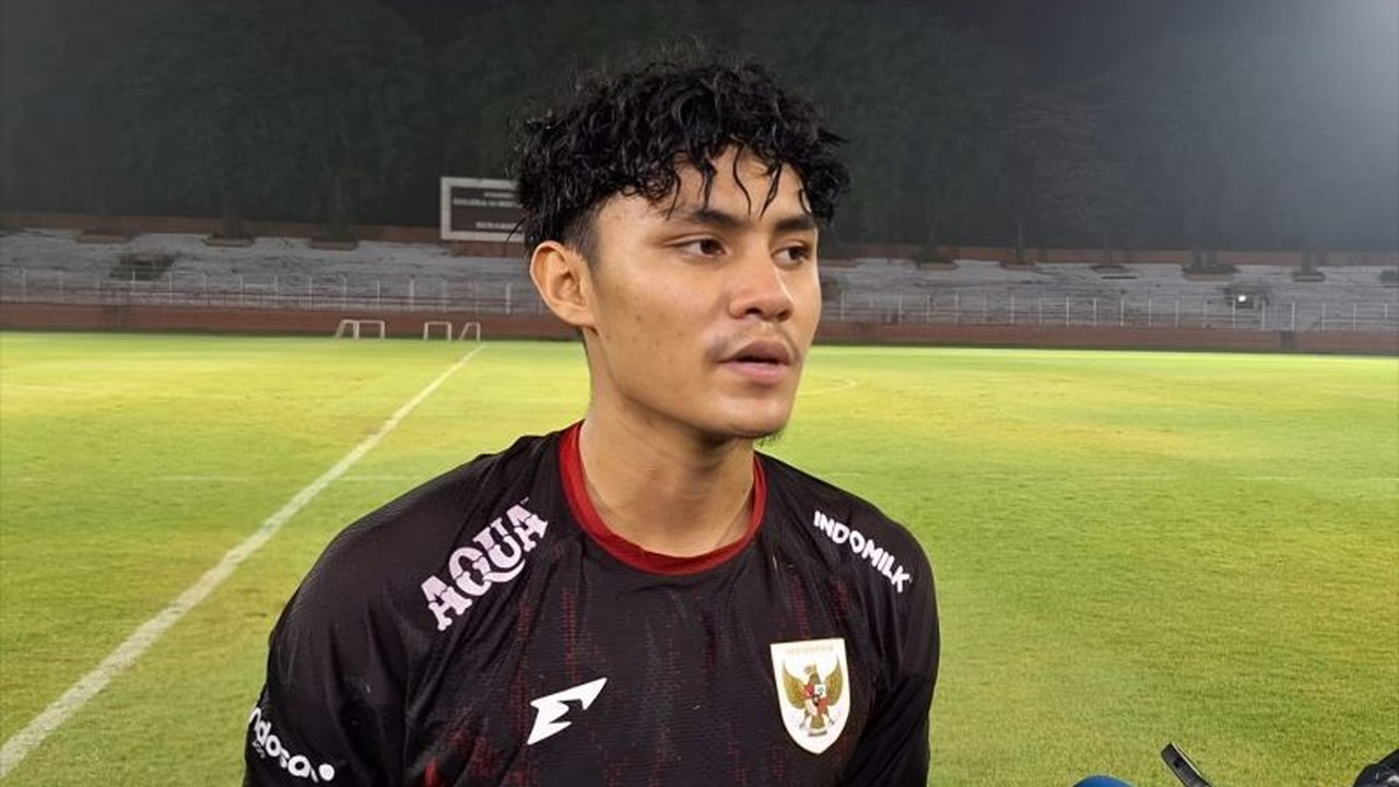 Pemain debutan Persija Jakarta, Rafa Abdurrahman, mengungkapkan rasa syukurnya bisa bergabung dalam pemusatan latihan (TC) Timnas U-20 di Surabaya, di mana ia juga membeberkan filosofi kepelatihan Nova Arianto yang menuntut kerja keras dan disiplin.