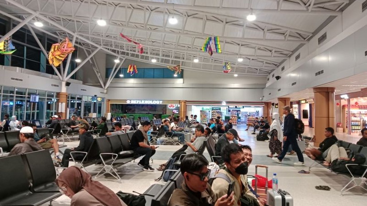 Bandara Internasional Lombok menargetkan peningkatan signifikan dalam pergerakan penumpang Lebaran 2026, mencapai 136.255 orang. Kesiapan operasional Bandara Lombok menjadi kunci utama menghadapi arus mudik dan balik.