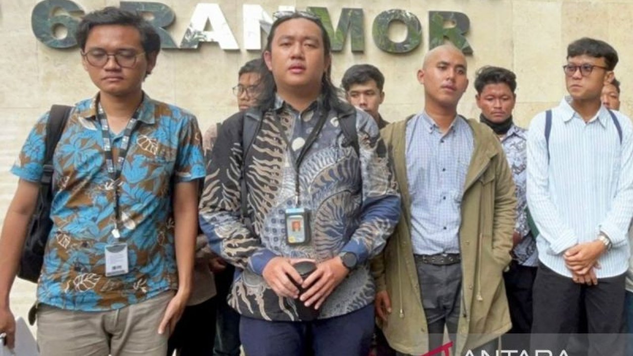 Perserikatan Bangsa-Bangsa (PBB) menyatakan keprihatinan mendalam atas serangan air keras terhadap aktivis KontraS, Andrie Yunus, dan mendesak otoritas Indonesia mengusut tuntas kasus teror air keras aktivis KontraS ini.