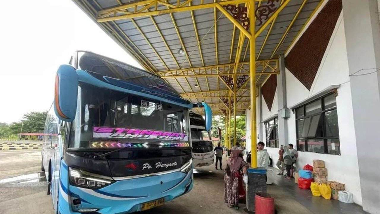 Puncak arus mudik Depok dari Terminal Jatijajar diperkirakan akan terjadi pada 18 Maret 2026, sejalan dengan tren tahun-tahun sebelumnya menjelang Lebaran.
