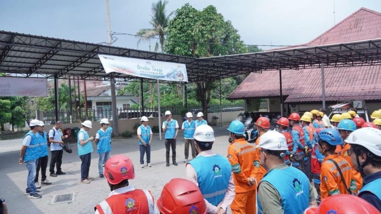 PLN Sumut Amankan Listrik Lebaran 2026 dengan menyiagakan 3.318 personel dan ratusan posko siaga, memastikan pasokan daya tetap andal di seluruh wilayah Sumatera Utara.