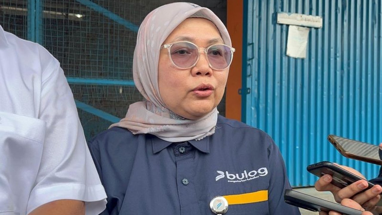 Perum Bulog Sumsel Babel berhasil menyerap 95.147 ton gabah kering panen (GKP) dari petani hingga Maret 2026, langkah strategis untuk menjaga ketersediaan pangan dan stabilitas harga. Ini menjadi upaya penting Bulog Sumsel Babel dalam memperkuat cadangan.