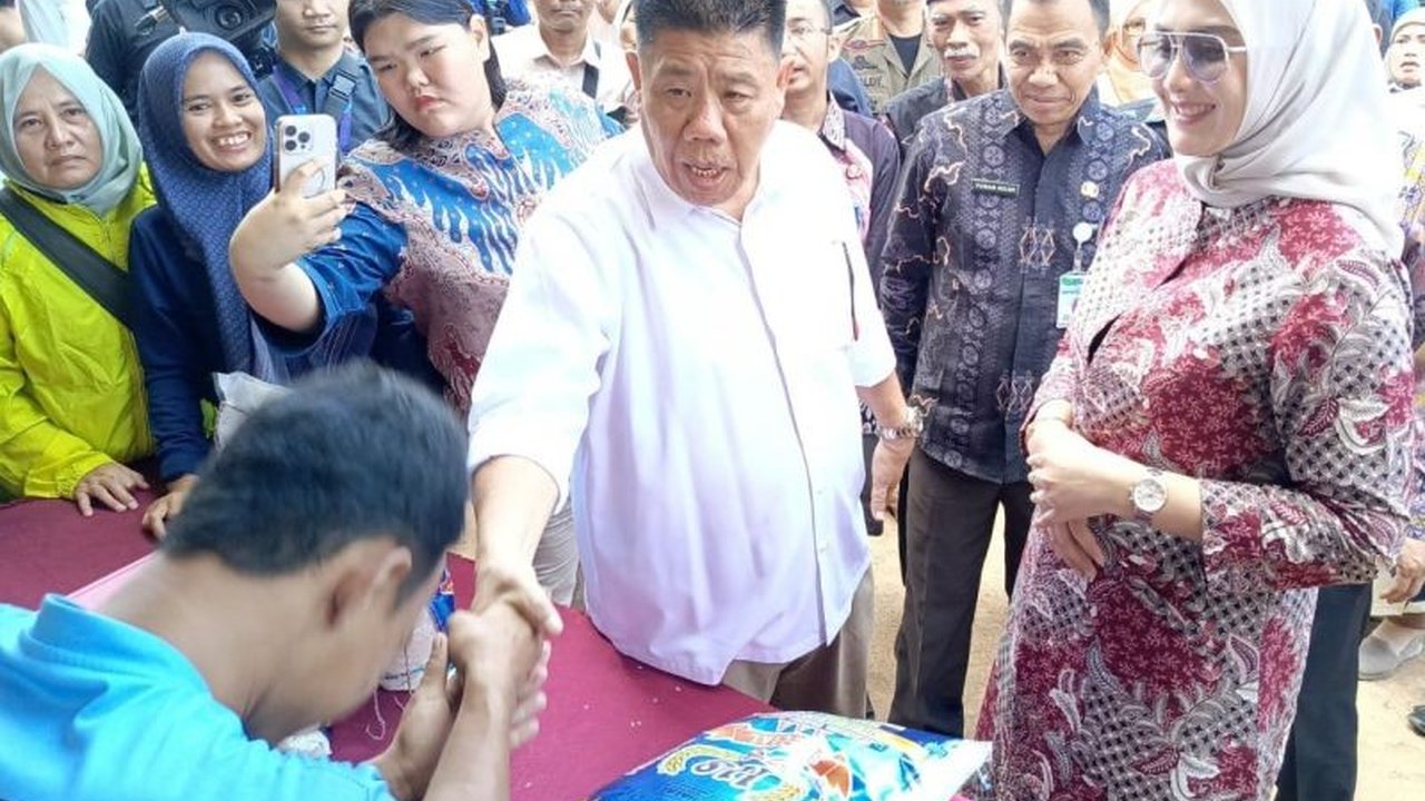 Gubernur Kepulauan Bangka Belitung, Hidayat Arsani, menegaskan seluruh Pegawai Pemerintah dengan Perjanjian Kerja (P3K) di lingkungannya telah menerima THR Idul Fitri 2026. Simak bagaimana Pemerintah Provinsi Babel mengelola anggaran di tengah keterbatasa