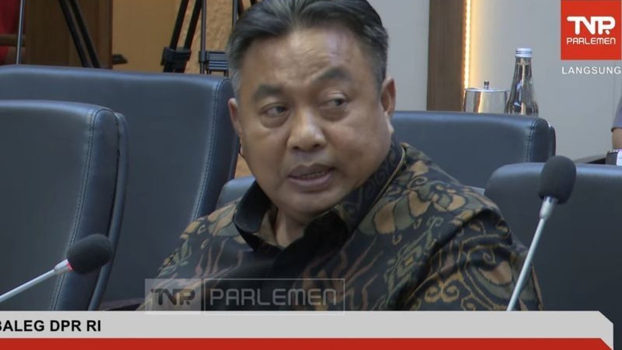 Serangan air keras terhadap aktivis KontraS Andrie Yunus disebut sebagai alarm serius bagi demokrasi dan perlindungan HAM di Indonesia, memicu desakan pengusutan tuntas.