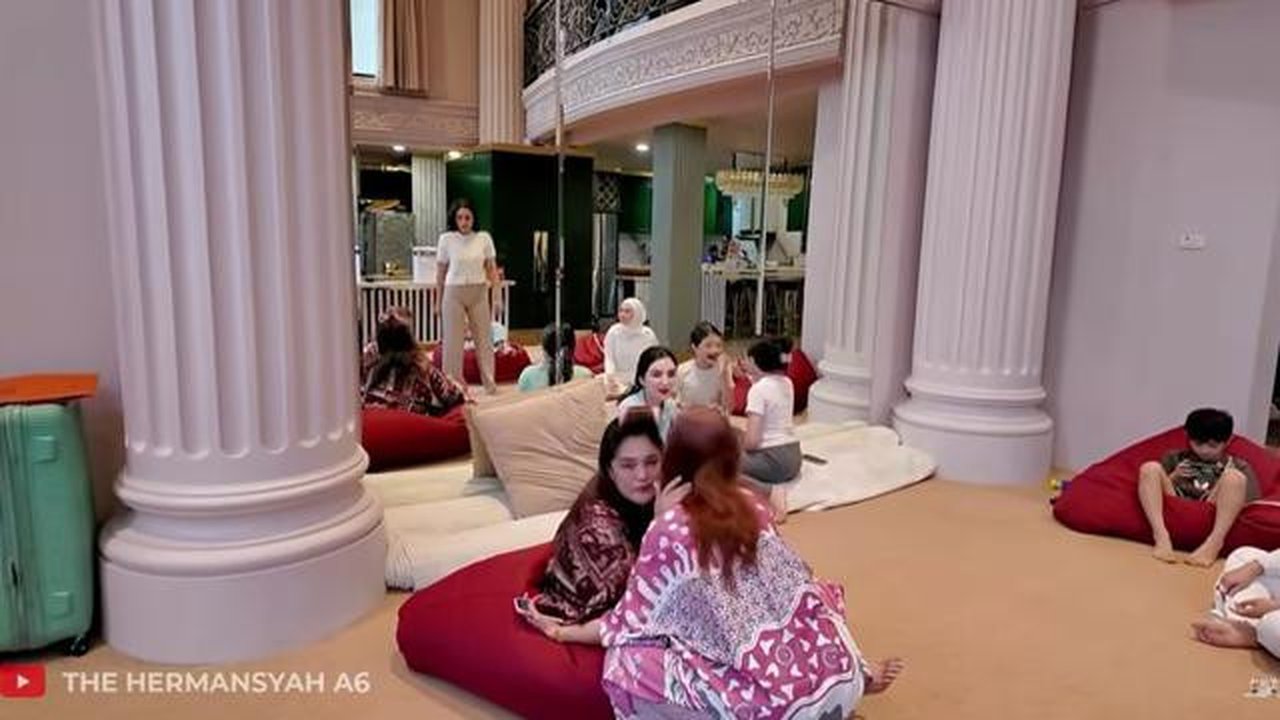 Pilar Dalam Rumah Anang Hermansyah dan Ashanty di Cinere (Foto: YouTube The Hermansyah A6)