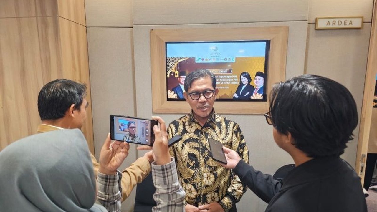 Kementerian Pelindungan Pekerja Migran Indonesia (KP2MI) telah menyiapkan layanan mudik pekerja migran secara optimal di bandara hingga perbatasan untuk menyambut kepulangan mereka pada Lebaran 2026.