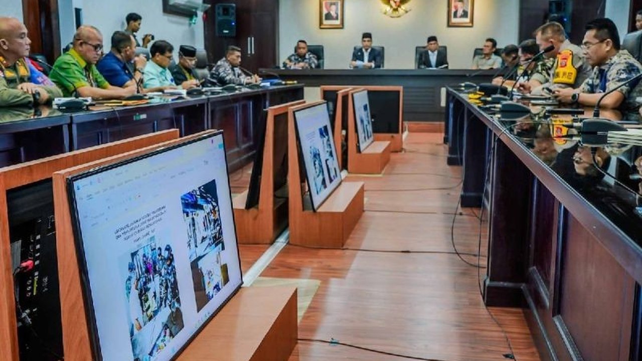 Wali Kota Medan Rico Tri Putra Waas menyerukan penanganan terpadu peredaran narkoba Belawan yang meresahkan warga, melibatkan berbagai pihak untuk memberantas dari hulu hingga hilir guna menciptakan lingkungan aman.