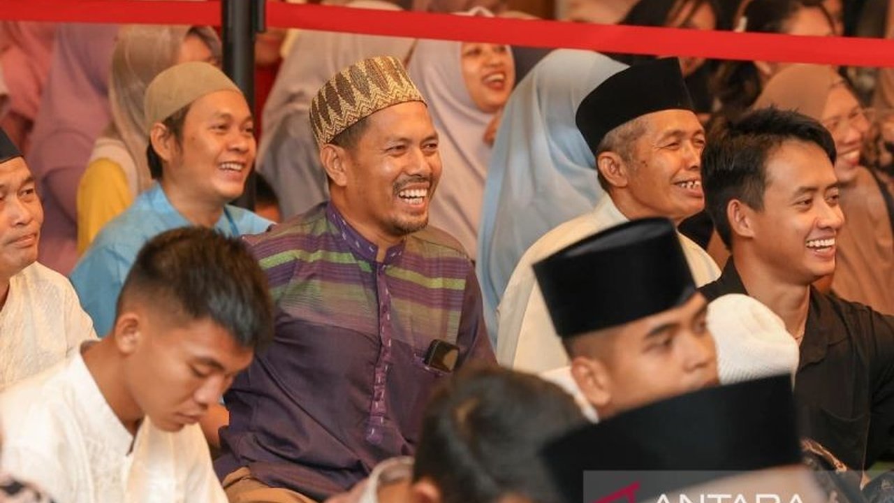 Otorita IKN dan Bank Indonesia (BI) tingkatkan literasi ekonomi masyarakat di kawasan Ibu Kota Nusantara (IKN) melalui Safari Ramadhan 2026. Upaya ini dorong konsumsi bijak dan jaga stabilitas harga.