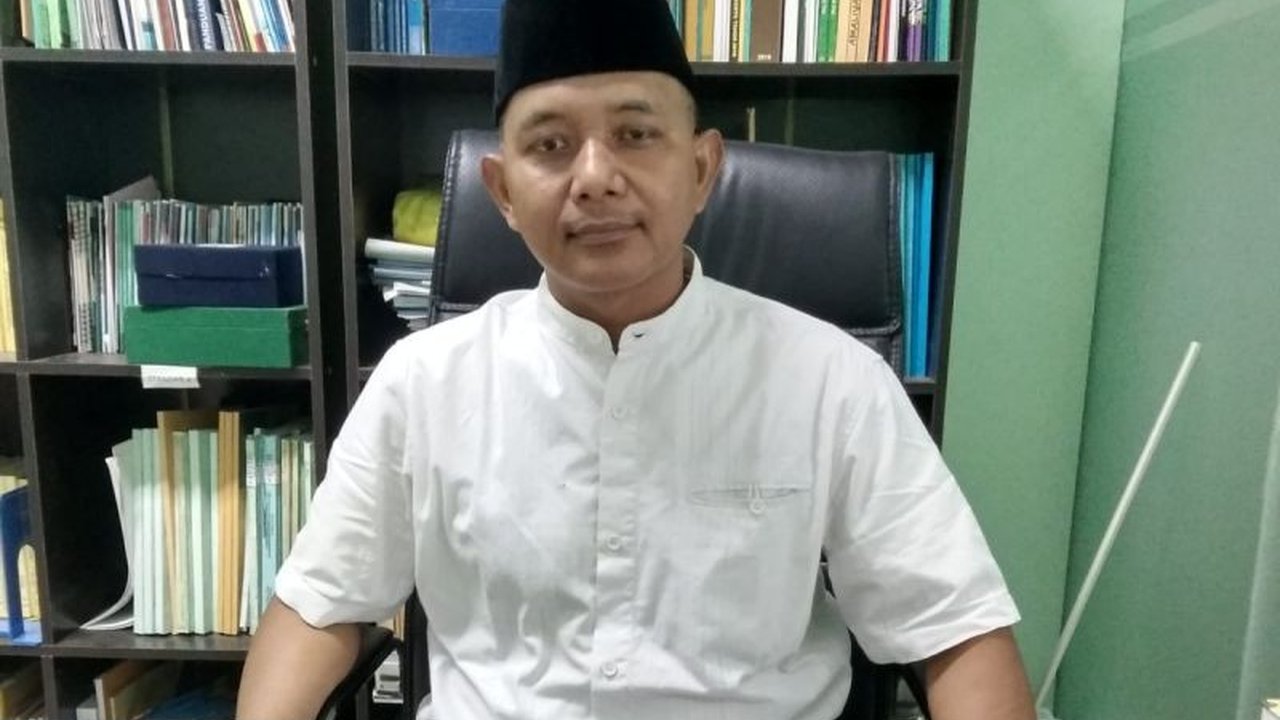 Akademisi UIN Saizu Purwokerto, Muridan, menegaskan **Nilai Ramadhan** relevan sebagai landasan moral perdamaian dunia. Puasa dan Idul Fitri membentuk etika sosial, memperkuat solidaritas, dan harmoni.