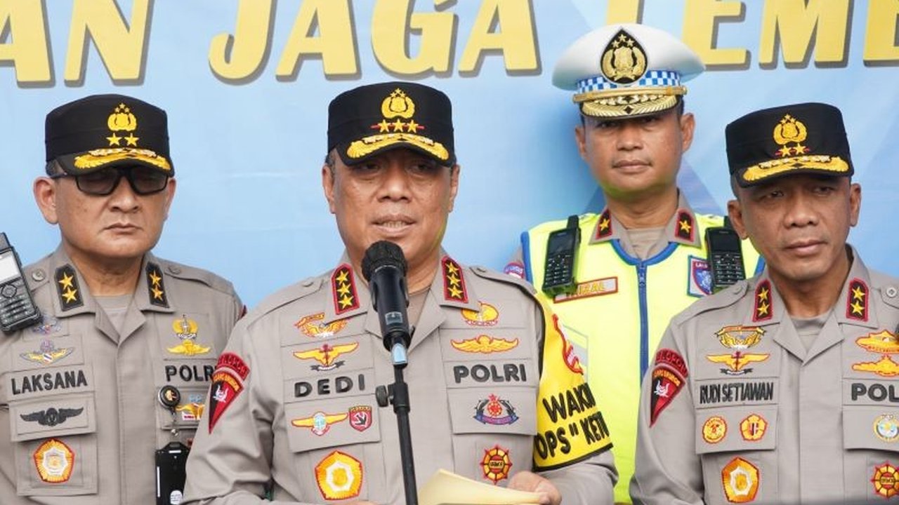 Wakil Kepala Polri Komisaris Jenderal Polisi Dedi Prasetyo mengapresiasi **inovasi Polda Jabar pengamanan mudik** Lebaran 2026, menjadikannya contoh bagi wilayah lain. Berbagai terobosan layanan humanis ini bertujuan memberikan kenyamanan serta keamanan m
