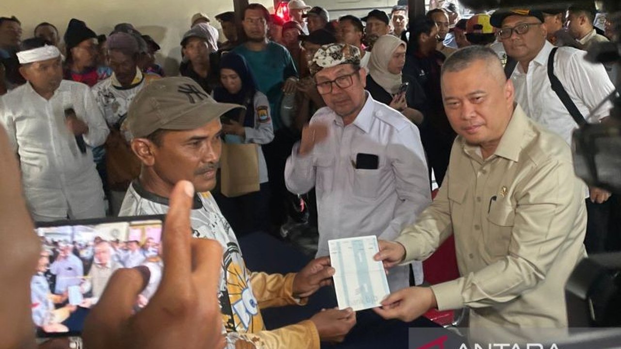Menteri Perhubungan Dudy Purwagandhi memberikan apresiasi tinggi terhadap program kompensasi becak yang digagas Pemprov Jabar, dinilai efektif menjaga kelancaran arus mudik Lebaran 2026 dan memberikan dukungan kepada pengemudi becak.