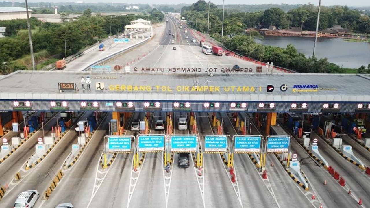 Peningkatan signifikan Arus Mudik Lebaran 2026 telah terjadi, dengan lebih dari 459 ribu kendaraan meninggalkan Jabotabek jelang Hari Raya Idul Fitri 1447 H, menunjukkan persiapan dini masyarakat untuk pulang kampung.