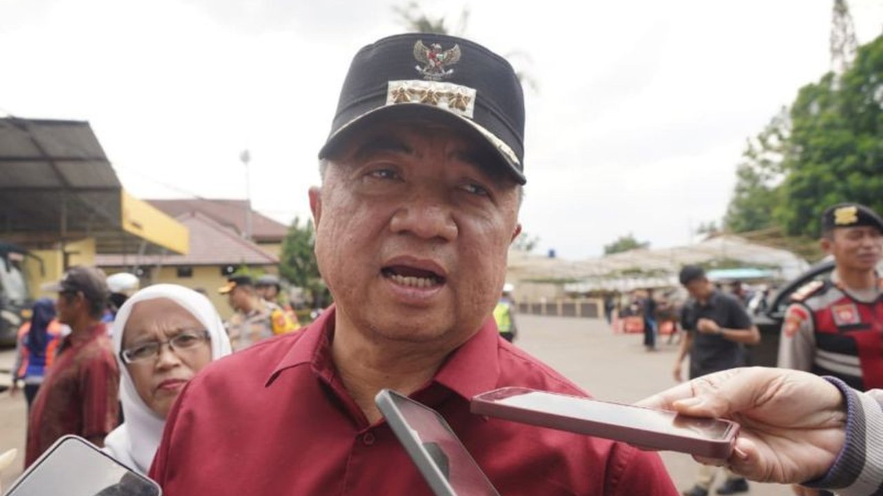 Bupati Garut Abdusy Syakur Amin mengeluarkan instruksi tegas mengenai Larangan Mobil Dinas Mudik bagi seluruh ASN Pemkab Garut saat Idul Fitri, kecuali untuk kepentingan dinas.