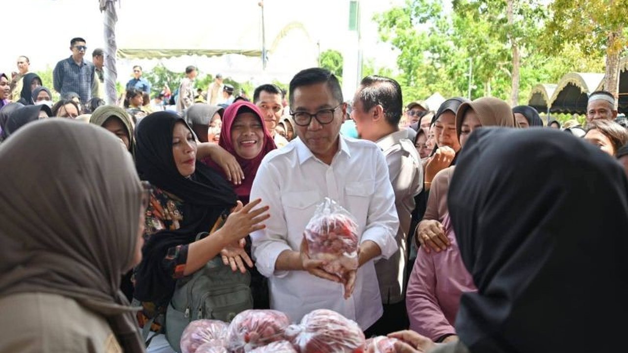 Pemerintah Provinsi Kalimantan Tengah kembali menggelar Pasar Murah Kalteng, menyediakan 2.000 paket sembako subsidi untuk meringankan beban masyarakat menjelang Lebaran dan Nyepi. Inisiatif ini juga disertai berbagai program bantuan sosial lainnya.