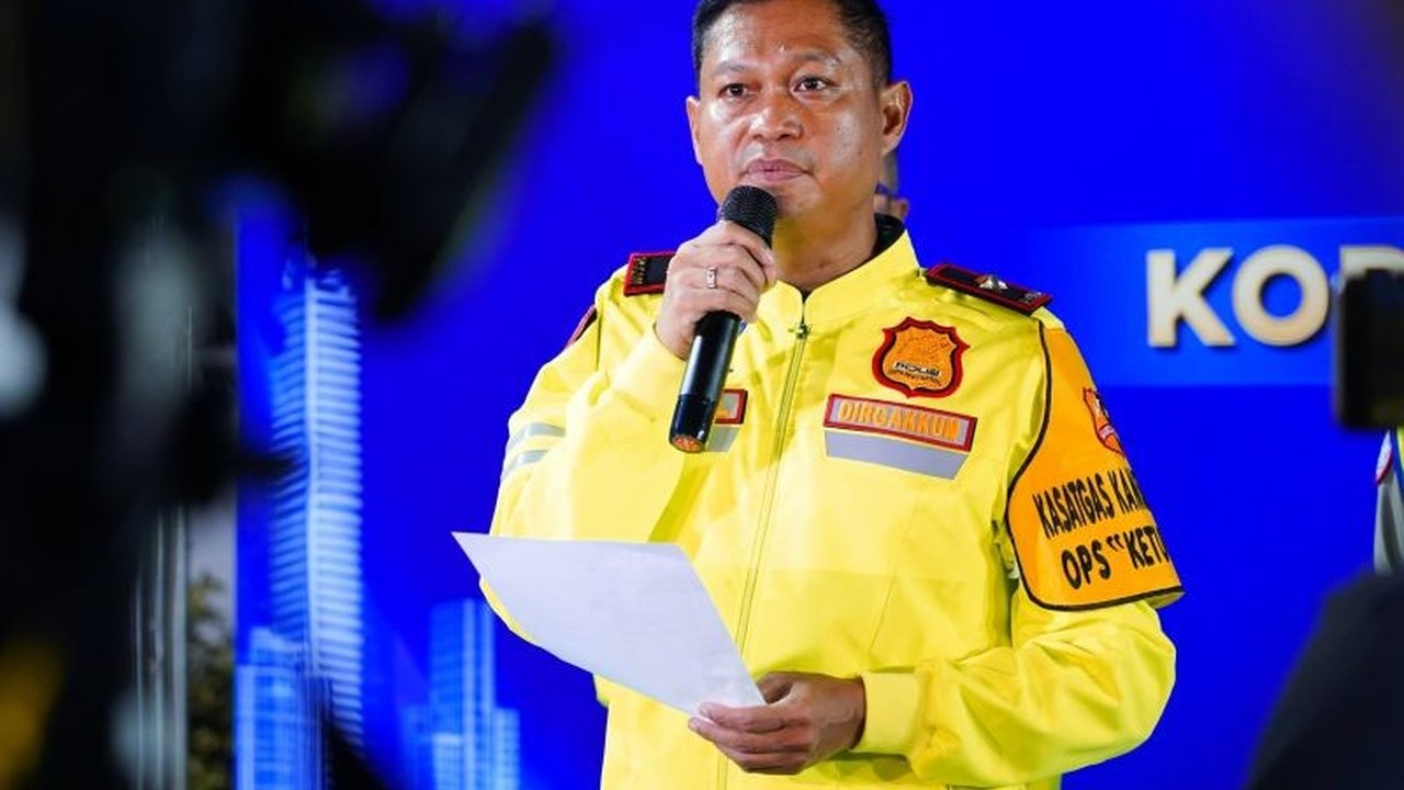 Korlantas Polri akan menindak tegas kendaraan sumbu tiga yang melanggar kebijakan Pembatasan Angkutan Lebaran 2026 demi kelancaran arus mudik dan balik, dengan penindakan dimulai pada 15 Maret 2026.
