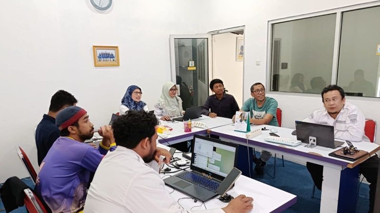 Diskominfotik Provinsi Gorontalo menyusun rancangan proses bisnis Data Tunggal Sosial Ekonomi Nasional (DTSEN) dan By Name By Address (BNBA) untuk memperkuat implementasi Satu Data Indonesia dan program pembangunan yang lebih tepat sasaran.