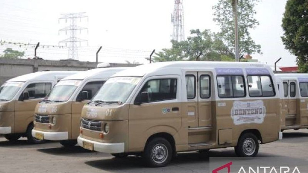 Rayakan Idul Fitri, PT TNG hadirkan Transportasi Gratis Lebaran Tangerang dengan menggratiskan Si Benteng dan Bus Tayo. Simak jadwal dan rute lengkapnya untuk mudik yang lebih lancar!