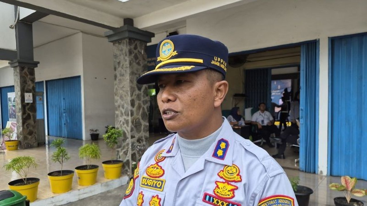 Balai Pengelola Transportasi Darat Kelas II Jambi menambah 5% armada bus untuk Mudik Lebaran 2026, siagakan pelayanan demi kelancaran perjalanan penumpang yang diprediksi melonjak signifikan.