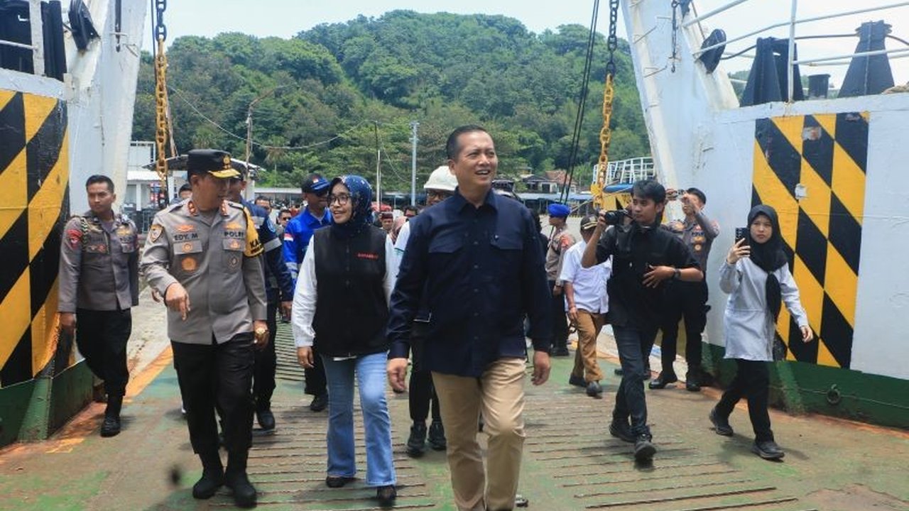 Simak detail jadwal penyeberangan Lombok Bali selama Nyepi 2026 yang diatur ketat oleh pemerintah. Kebijakan ini demi kelancaran arus transportasi dan kekhidmatan ibadah umat Hindu di Pulau Dewata.