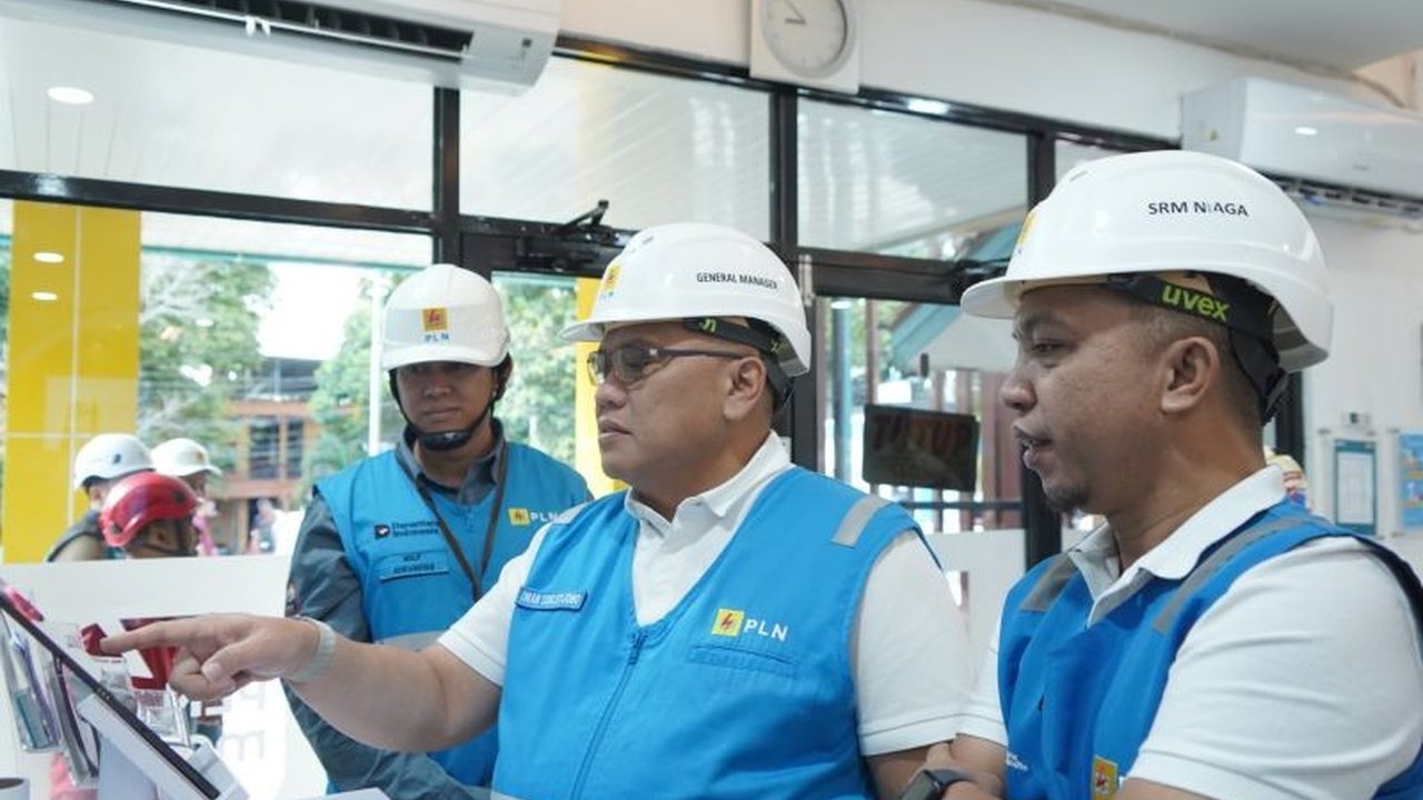 Momen Ramadhan 2026 membawa berkah bagi 40 keluarga prasejahtera di Kalimantan Selatan dan Kalimantan Tengah. PLN Kalselteng sambung listrik gratis melalui program Light Up The Dream (LUTD), wujudkan harapan baru bagi masyarakat.