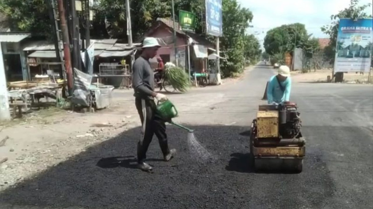 Pemerintah Kabupaten Tulungagung mengalokasikan anggaran Rp60 miliar untuk percepatan perbaikan jalan Tulungagung menjelang arus mudik Lebaran 2026, menargetkan 90 persen ruas utama rampung sebelum hari raya.
