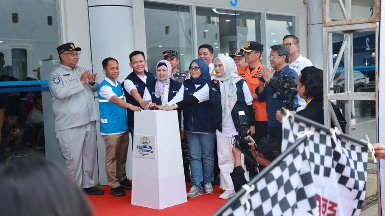 PT Asuransi Kredit Indonesia (Askrindo) berkolaborasi dengan PELNI dan PLN untuk menyelenggarakan program Mudik Gratis BUMN 2026 rute Balikpapan-Surabaya, tawarkan alternatif perjalanan laut aman dan nyaman.