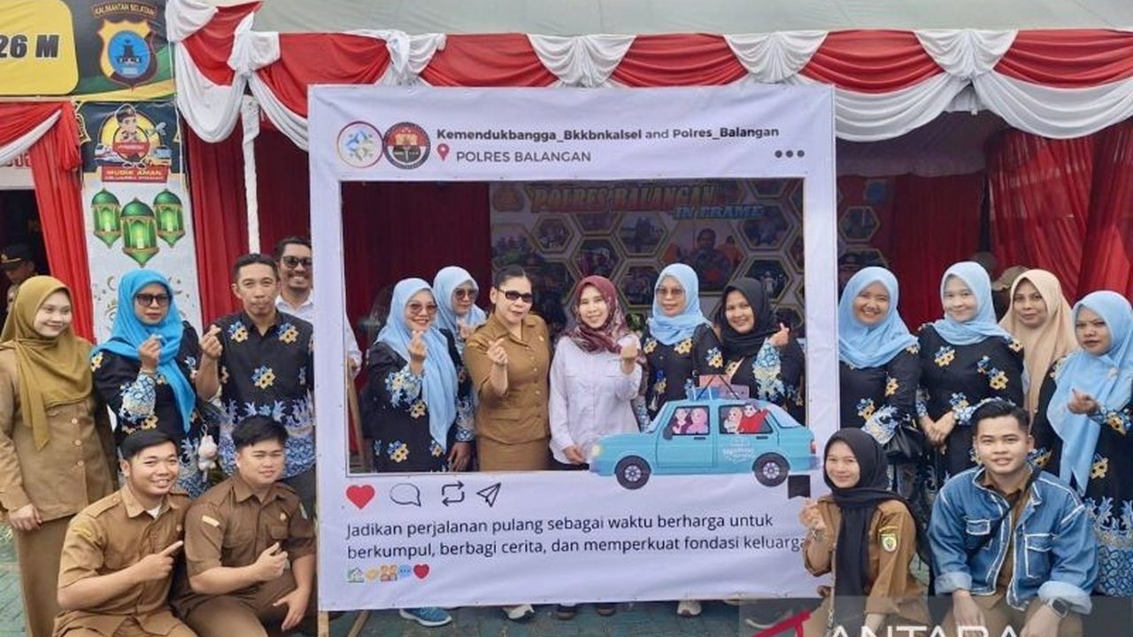 Menyambut Lebaran 2026, BKKBN Kalsel menyiapkan tiga Posko Mudik Ramah Keluarga di jalur strategis Kalimantan Selatan, menawarkan layanan istirahat, kesehatan, dan edukasi bagi pemudik.