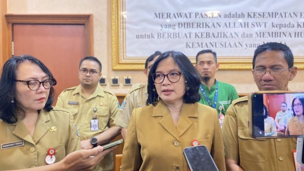 RSUD Dr. Soetomo Surabaya menjamin kesiapan layanan kesehatan menyeluruh, dari SDM hingga stok obat, untuk menghadapi libur panjang Lebaran dan Nyepi 2026. Masyarakat diimbau tetap jaga kesehatan.