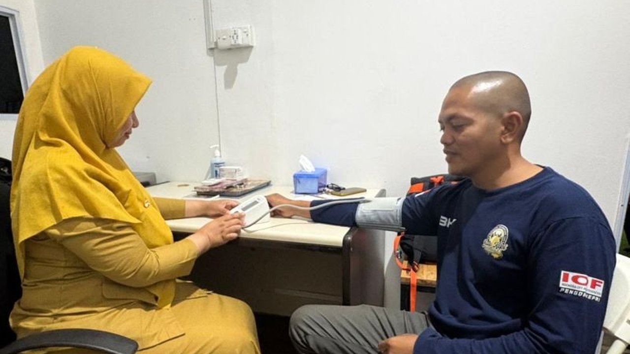 Badan Kependudukan dan Keluarga Berencana Nasional Provinsi Kepulauan Riau (BKKBN Kepri) mendirikan Posko Pesona Keluarga di Pelabuhan Telaga Punggur, Batam, untuk memastikan pemudik mendapatkan layanan kesehatan dan konseling keluarga selama perjalanan.