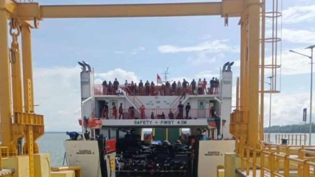 Pengelola Pelabuhan Tanjung Api-Api (TAA) memprediksi puncak arus mudik Lebaran 2026 akan terjadi pada 17 hingga 18 Maret. Simak persiapan dan imbauan penting bagi pemudik di Pelabuhan TAA.