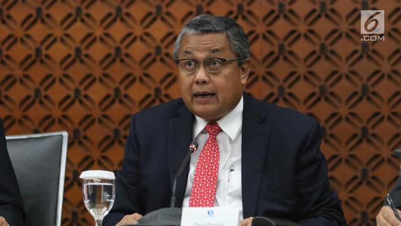 Gubernur BI Perry Warjiyo memberikan penjelasan kepada wartawan di Jakarta, Kamis (20/6/2019). RDG Bank Indonesia 19-20 Juni 2019 memutuskan untuk mempertahankan BI7DRR sebesar 6,00%, suku bu