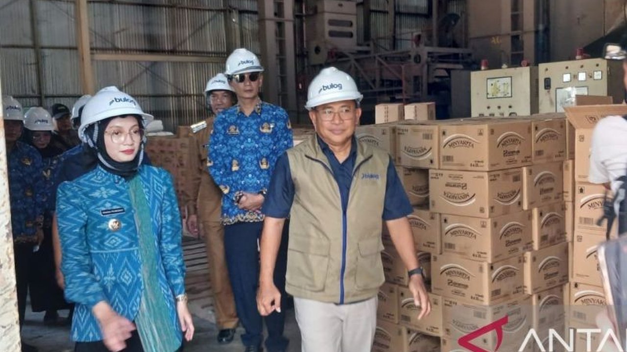 Pemerintah Kota Kediri menegaskan stok beras Kediri dan minyak goreng untuk kebutuhan Lebaran 2026 sangat stabil, bahkan cukup untuk 25 bulan ke depan, sehingga masyarakat tidak perlu khawatir.