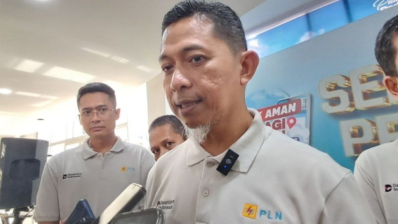 PLN UID Sulselrabar mengimbau masyarakat untuk memastikan instalasi listrik di rumah aman sebelum mudik Idul Fitri 1447 H, demi perjalanan yang tenang dan bebas khawatir.