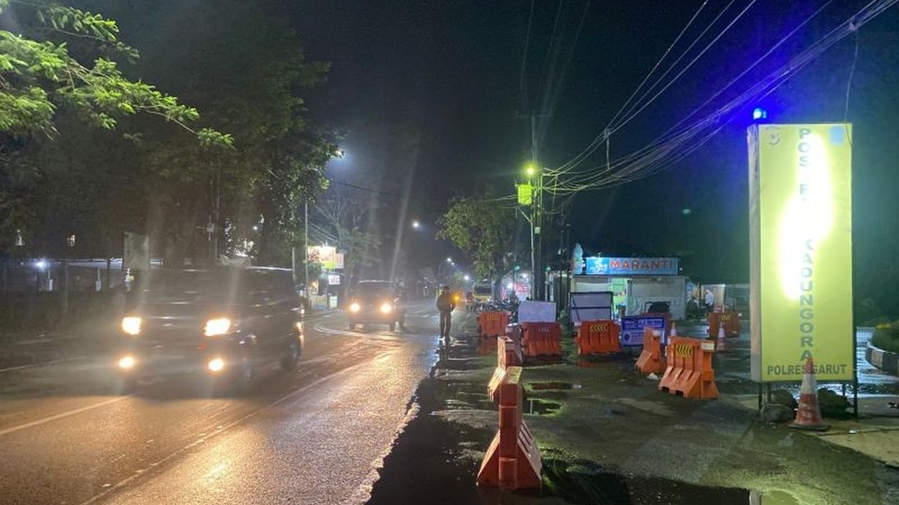 Kondisi arus mudik Bandung-Garut via Kadungora terpantau lancar pada Selasa tengah malam, memberikan pengalaman perjalanan yang nyaman bagi pemudik yang memilih jalur ini.