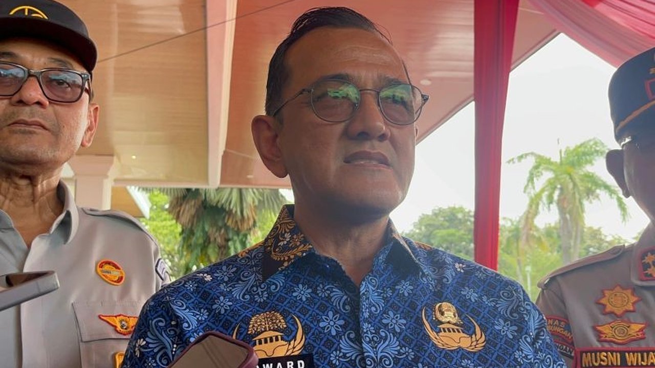 Pemerintah Provinsi Sumatera Selatan (Pemprov Sumsel) secara tegas melarang penggunaan kendaraan dinas oleh Aparatur Sipil Negara (ASN) untuk keperluan mudik Lebaran, menegaskan komitmen menjaga integritas dan fasilitas negara.