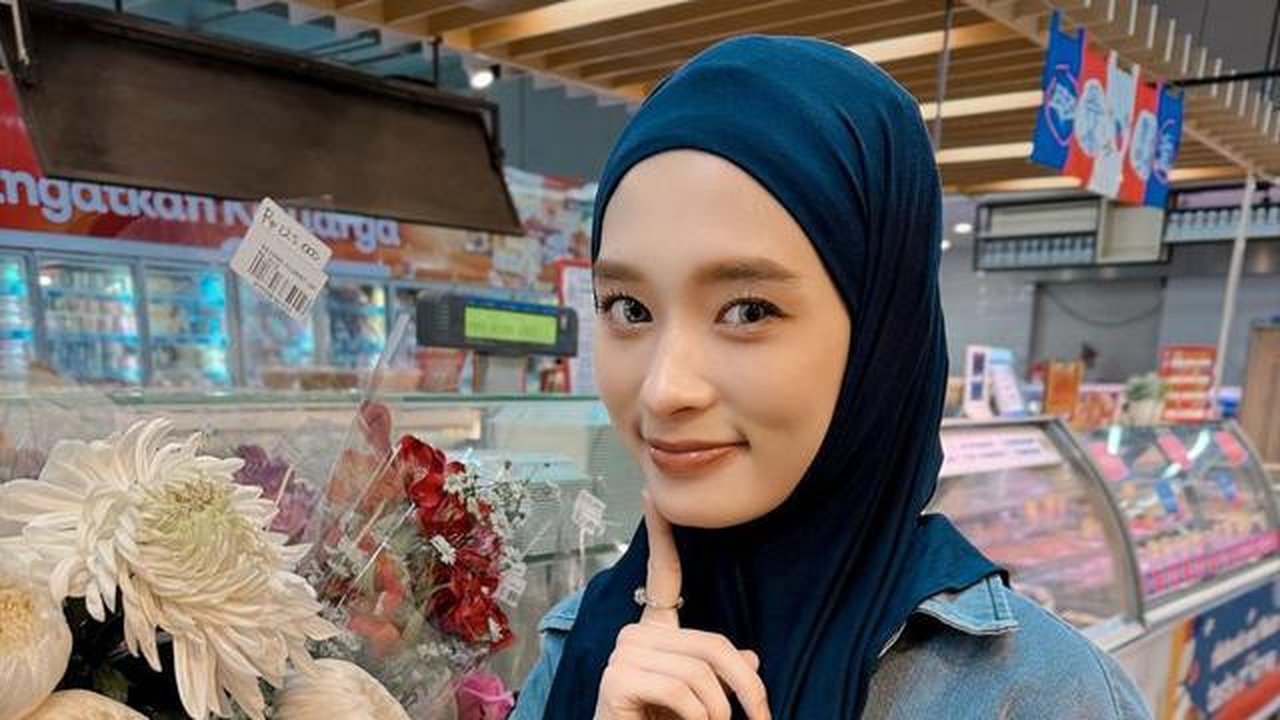 Inara Rusli akhirnya berdamai Virgoun. Keduanya sepakat move on, melanjutkan hidup, ogah berlarut-larut dalam konflik, dan saling memaafkan demi anak. (Foto: Dok. Instagram @mommy_starla)