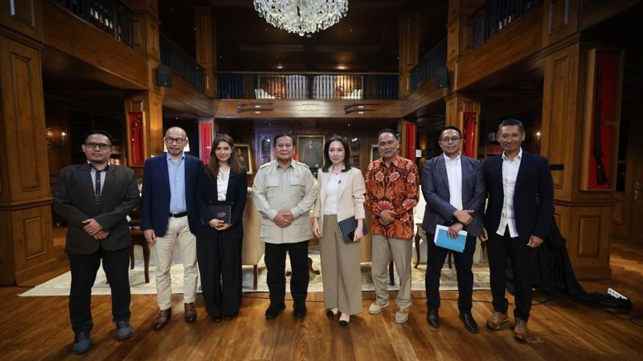 Presiden Prabowo Subianto mengumumkan lebih dari 1.000 dapur Satuan Pelayanan Pemenuhan Gizi (SPPG) dalam program Makan Bergizi Gratis diberhentikan sementara untuk peningkatan kualitas layanan dan keamanan pangan.