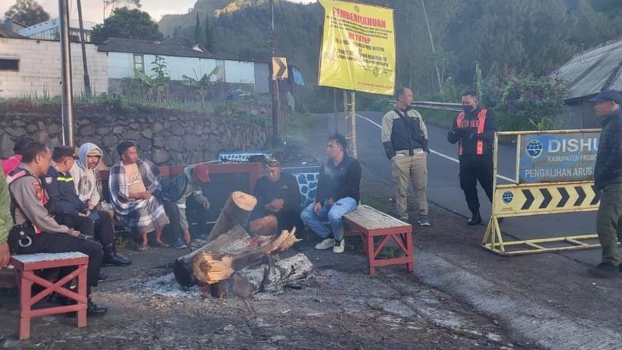 Kawasan wisata Gunung Bromo ditutup sementara mulai 19 Maret 2026 dalam rangka Hari Raya Nyepi. Penutupan akses wisata Gunung Bromo ini dilakukan demi toleransi dan kekhusyukan ibadah.