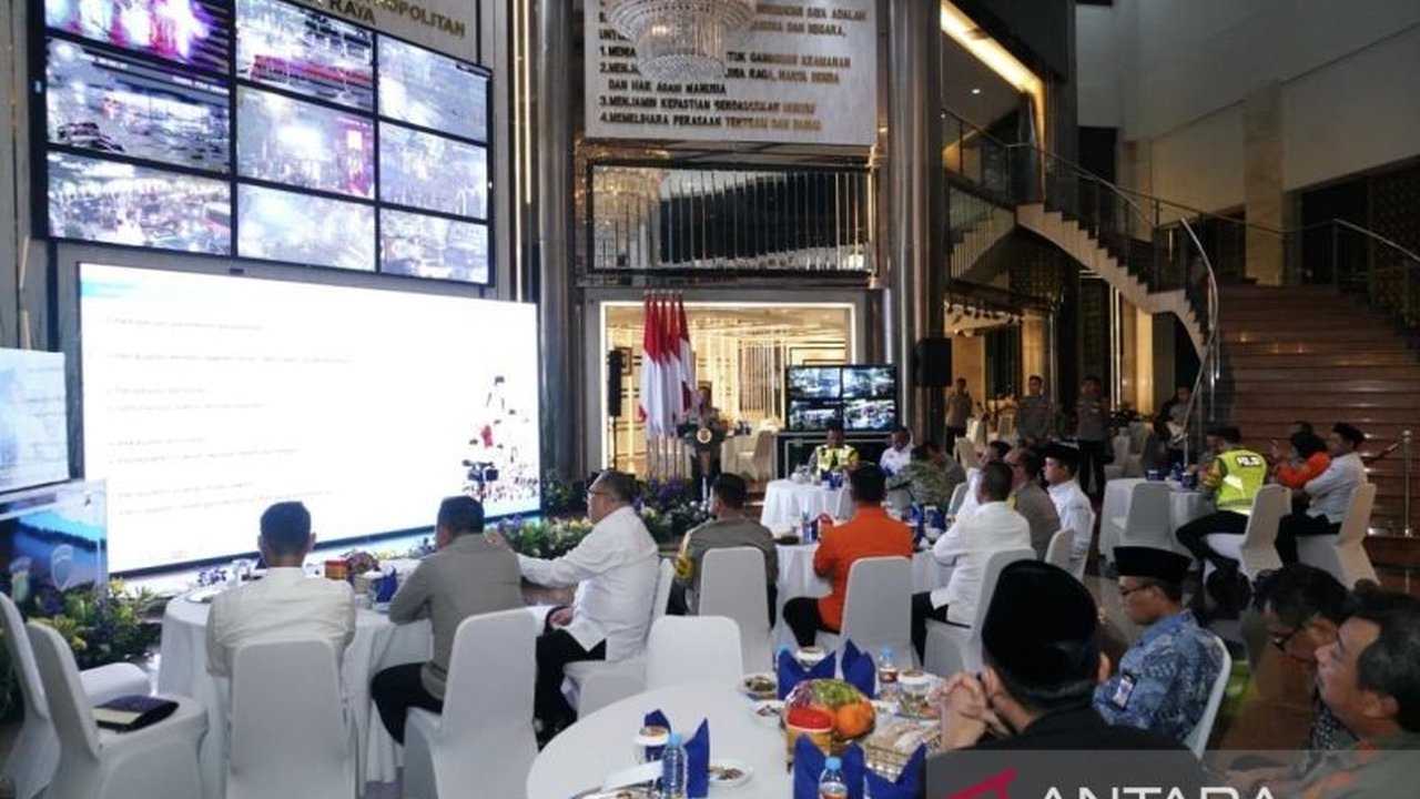 Kapolri Jenderal Listyo Sigit Prabowo melaporkan adanya penurunan signifikan pada angka kecelakaan mudik Lebaran 2026 serta fatalitas korban meninggal dunia, sebuah kabar baik bagi pemudik.