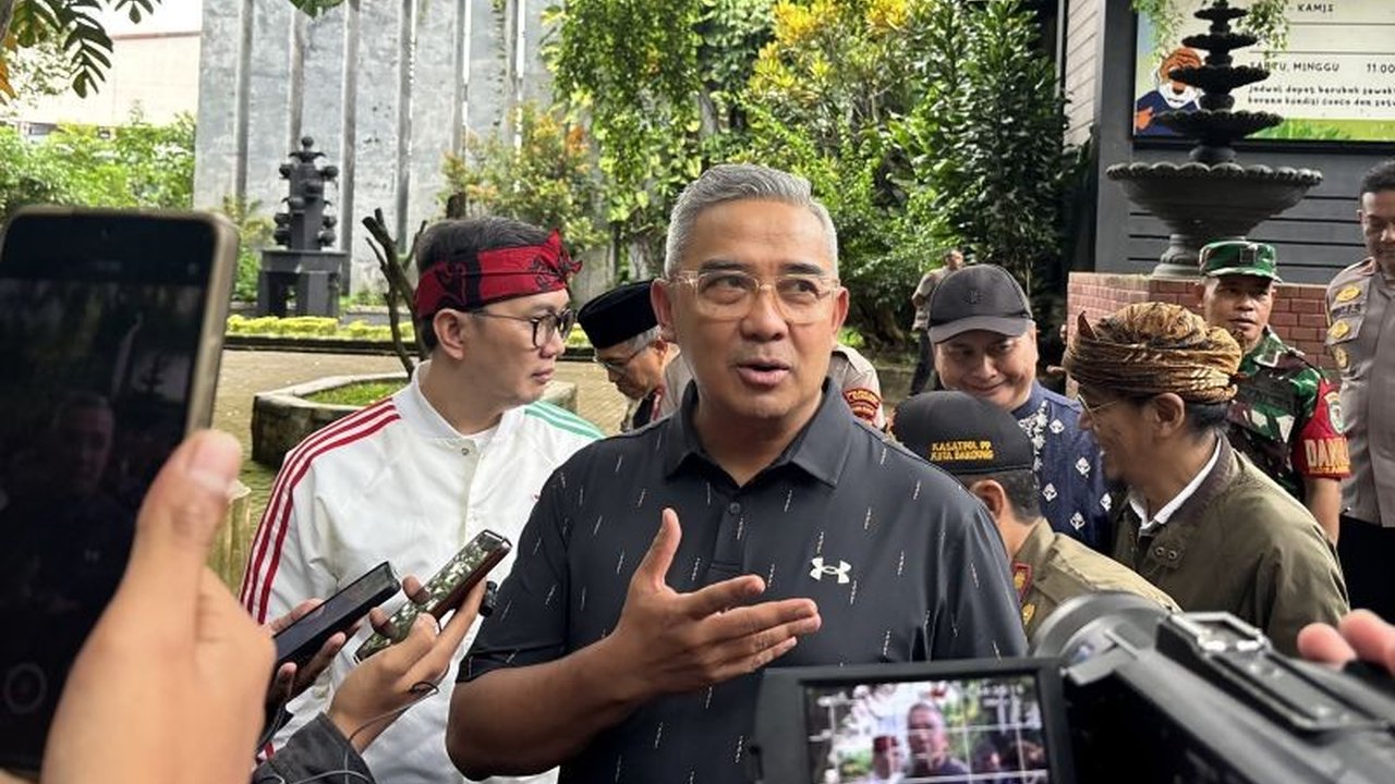 Pemerintah Kota Bandung memastikan Bandung Zoo tidak akan beroperasi selama libur Lebaran 2026, menyusul pencabutan izin lembaga konservasi dan kepatuhan pada proses hukum yang berlaku.